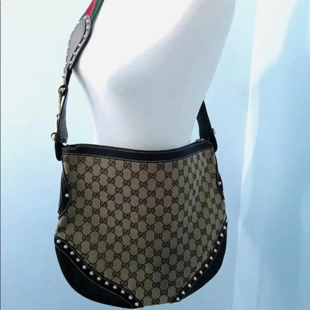 Gucci Pelham Hobo Bag – Classic & Timeless
